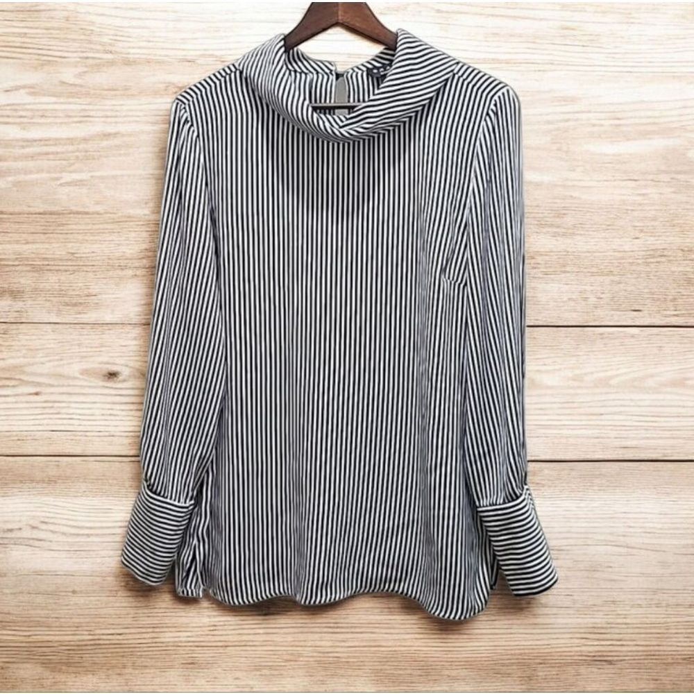 Grace The Perfect Fit Top/Blouse Size M Black and White